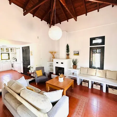 Bianca Kavala Villa